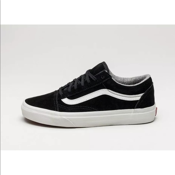 Vans Women’s Old Skool Varsity Suede Skate Shoes - Picture 2 of 8